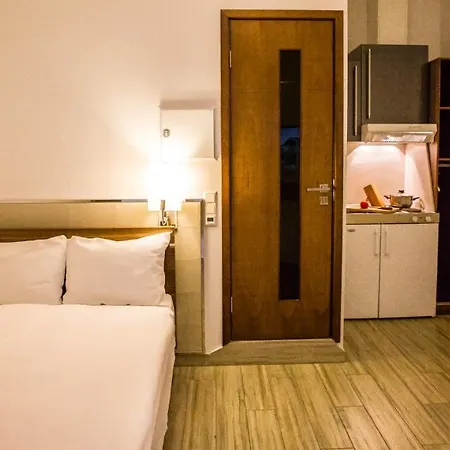 Central City Hostel ホステル *